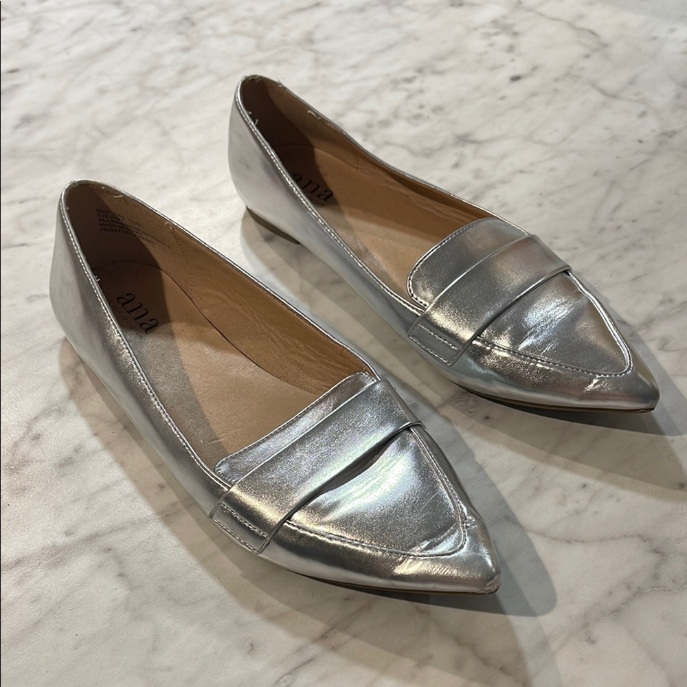 Ana 6.5 Silver Women's Loafers flats